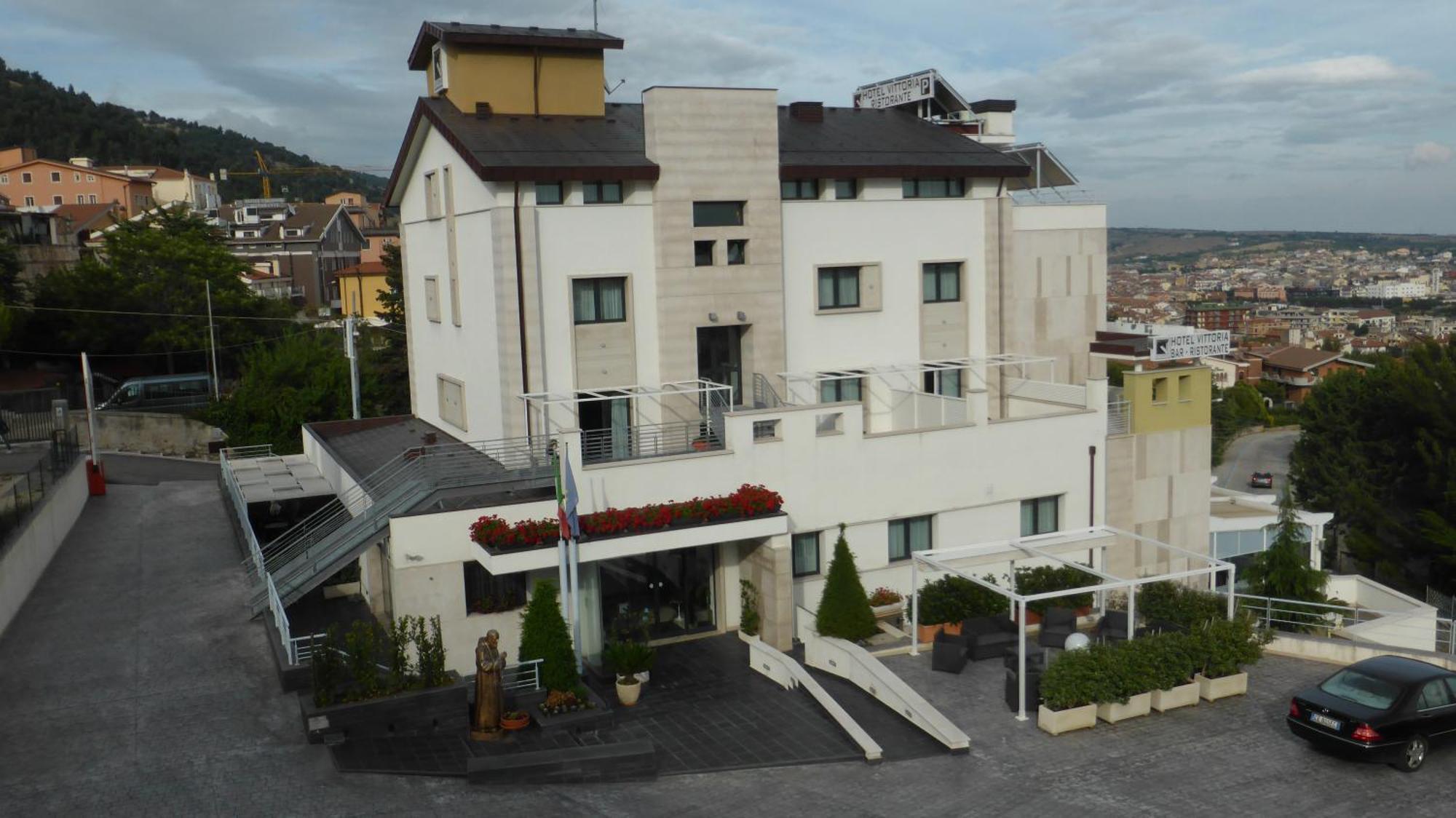 Hotel Vittoria 산 조반니 로톤도 외부 사진