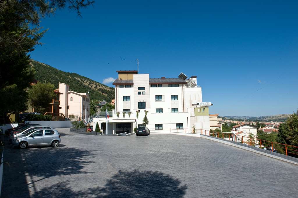 Hotel Vittoria 산 조반니 로톤도 외부 사진