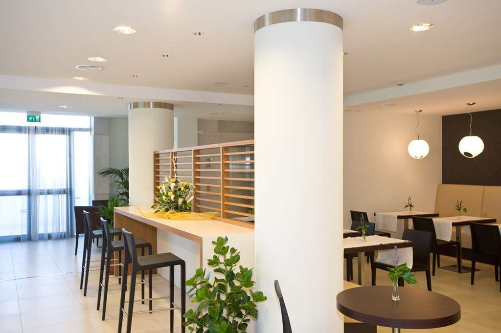 Hotel Vittoria 산 조반니 로톤도 레스토랑 사진